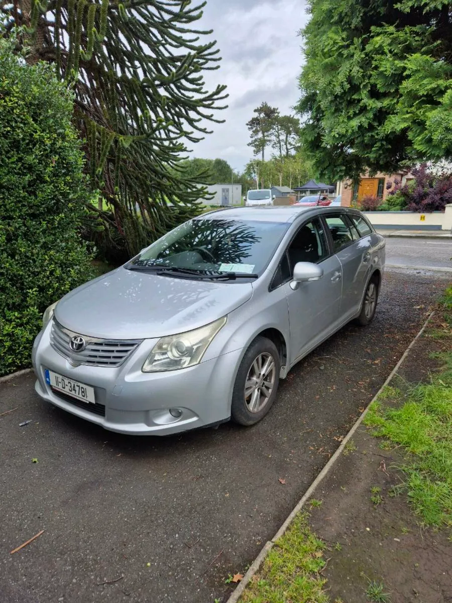 Toyota avensis estate - Image 1