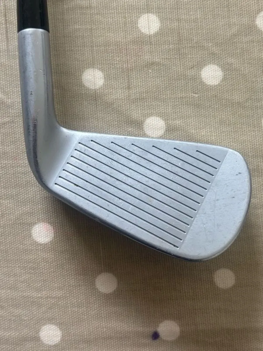 left hand Taylormade #2 PUDI iron with stiff flex UST Mamiya Recoil Shaft - Image 2