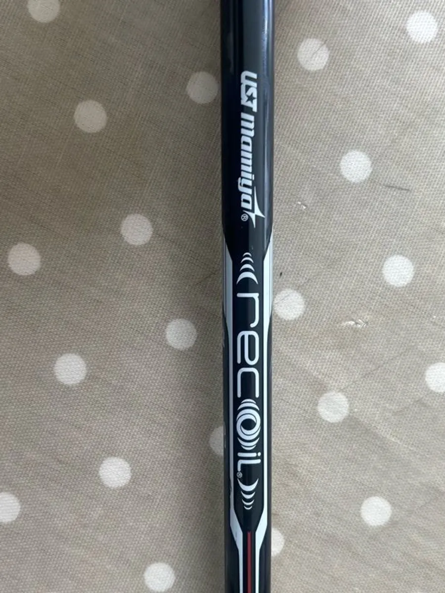 left hand Taylormade #2 PUDI iron with stiff flex UST Mamiya Recoil Shaft - Image 3
