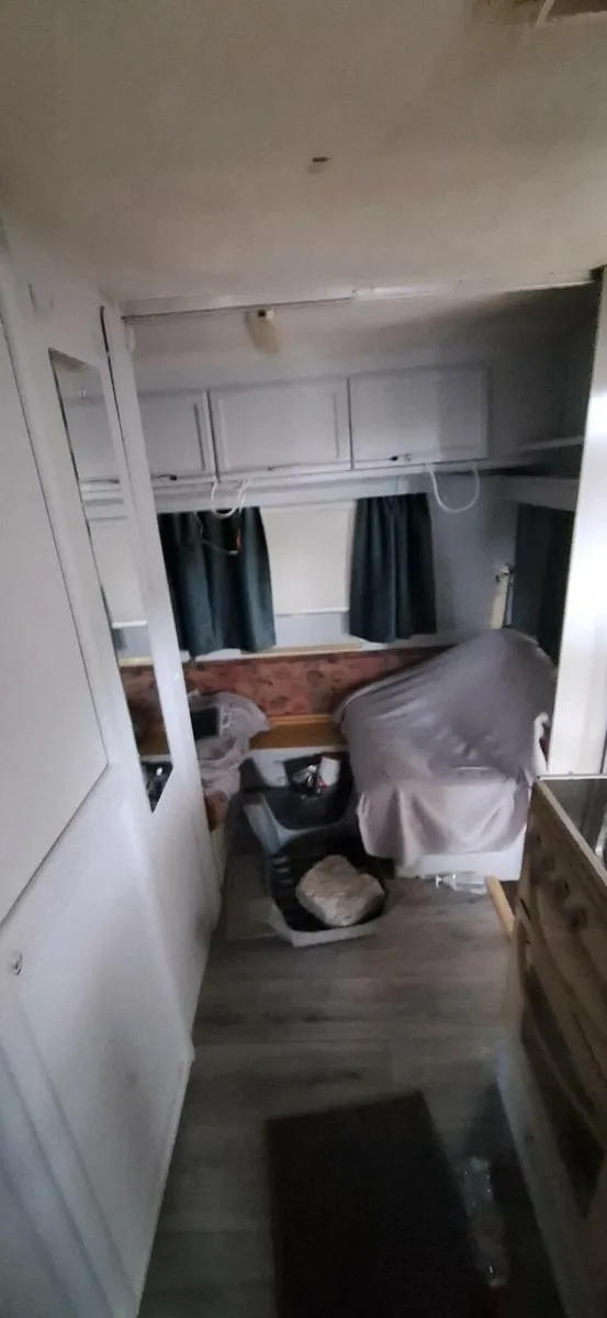 Caravan - Image 4