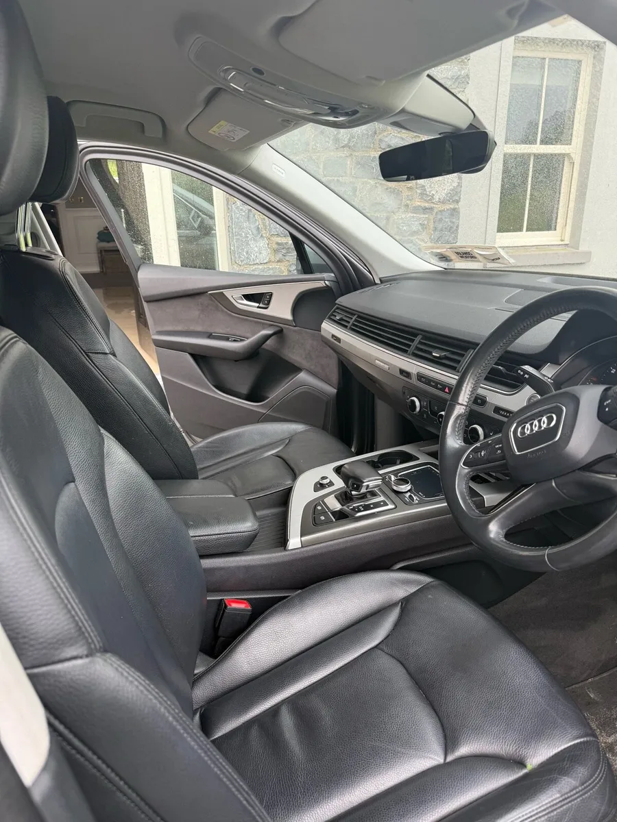 Audi Q7 - Image 4