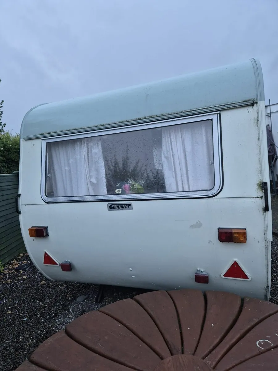 Vintage caravan - Image 3