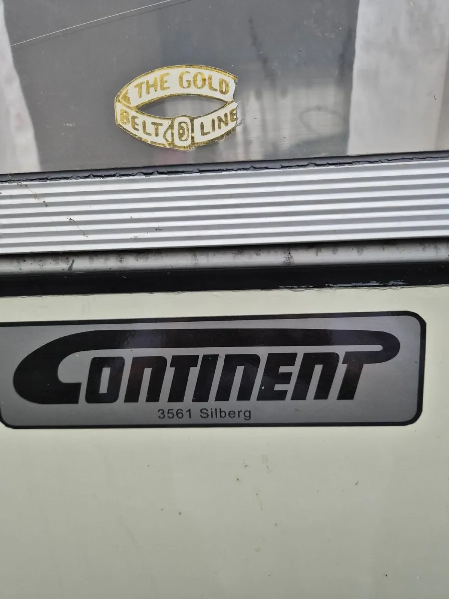 Vintage caravan - Image 4
