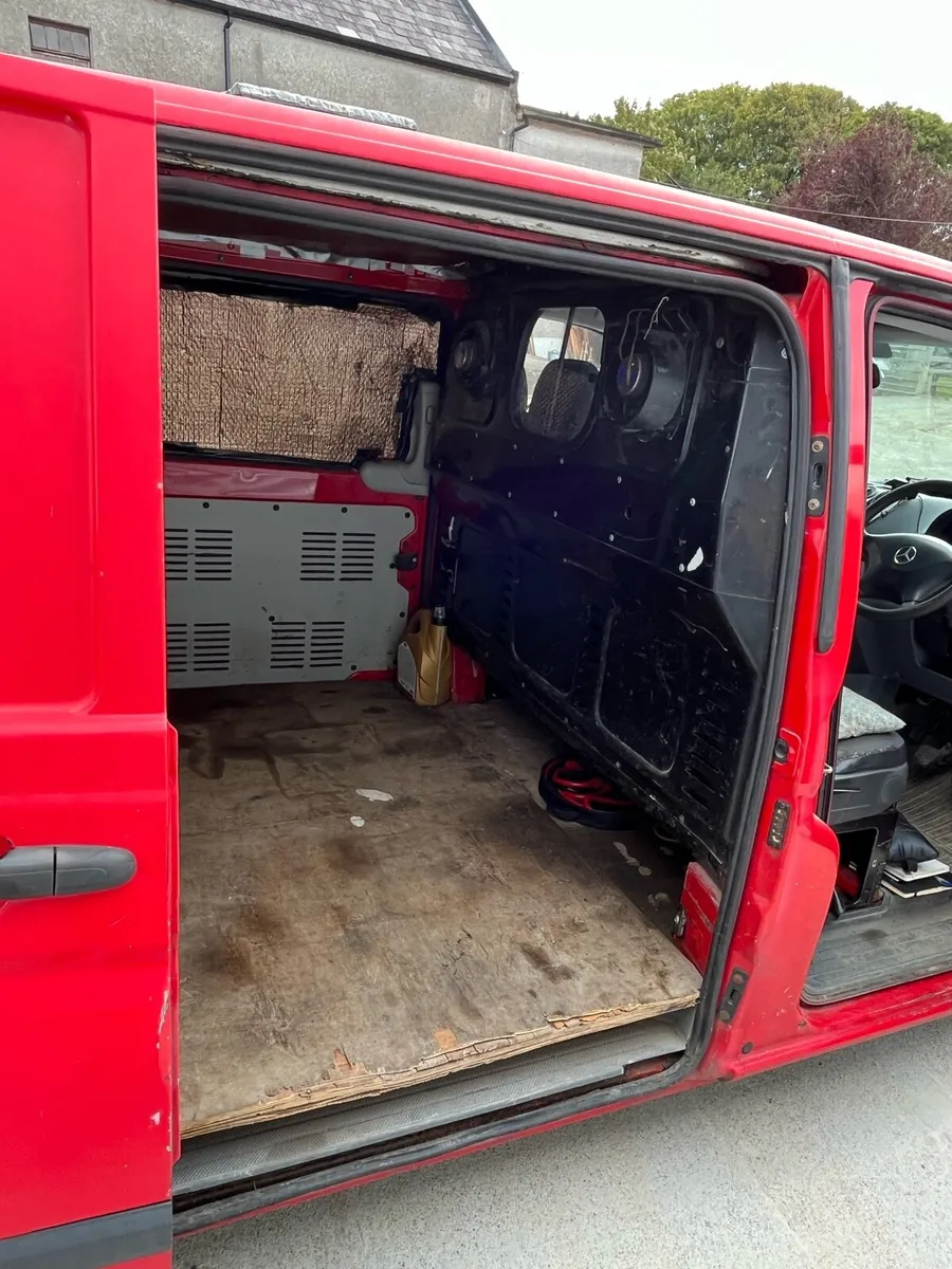 Mercedes Vito Van (Taxed and Tested) - Image 3
