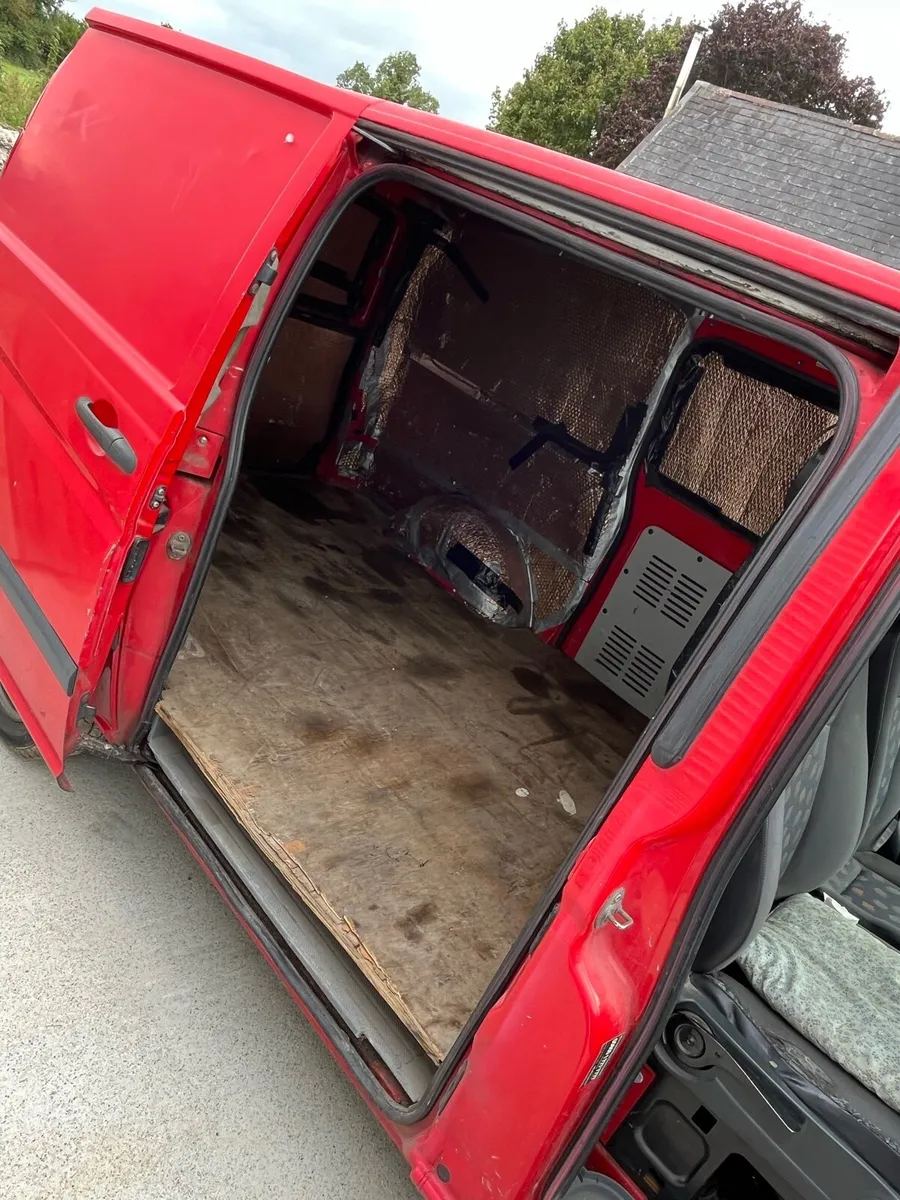 Mercedes Vito Van (Taxed and Tested) - Image 4