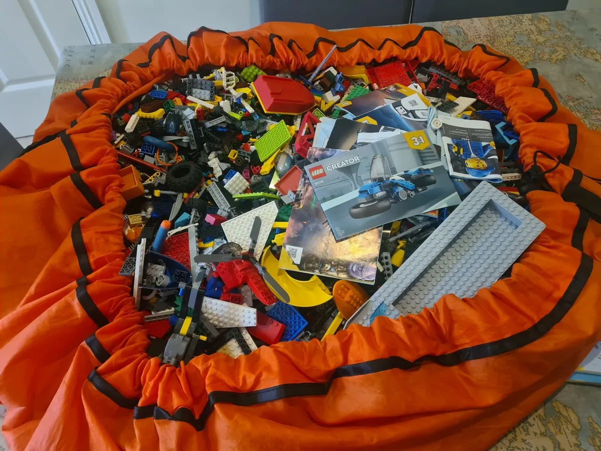 Large bag of mixed lego - Image 2