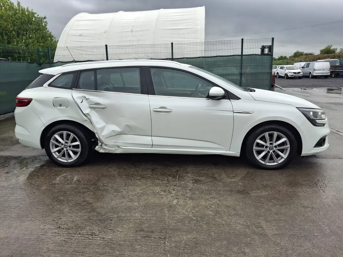 172 Renault MEGANE Sport - Image 4