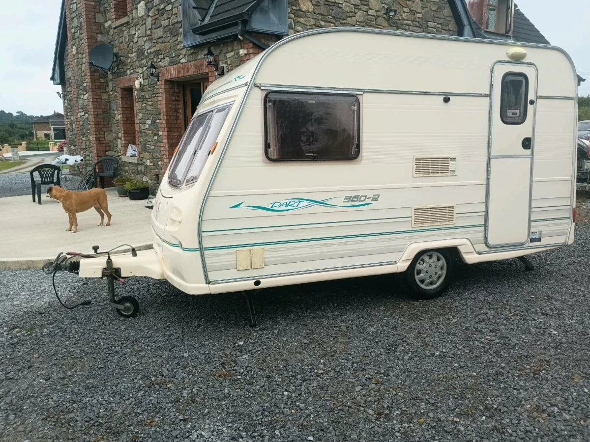 2 berth caravan - Image 1