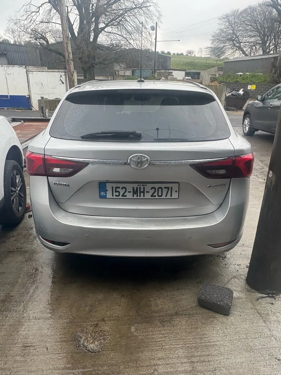 Toyota Avensis - Image 4