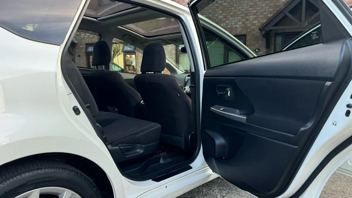 Toyota Prius 7 Seater - Image 3