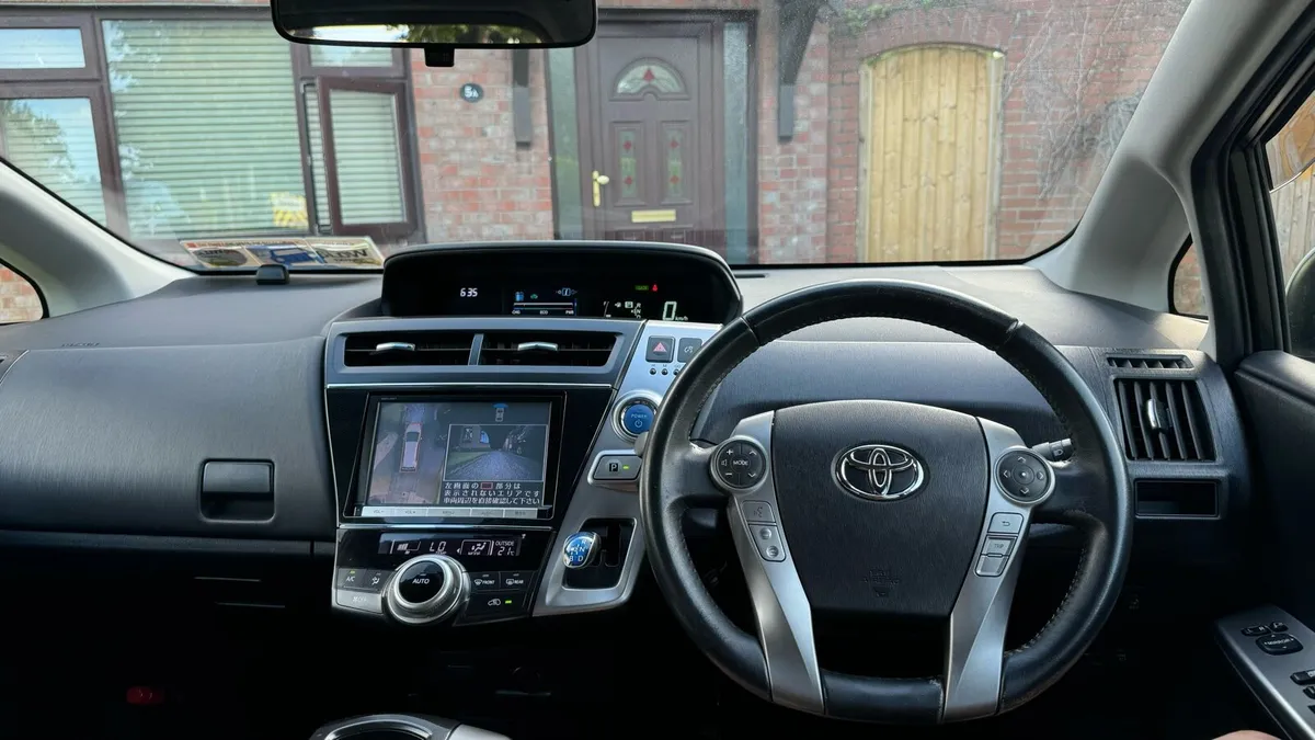 Toyota Prius 7 Seater low mileage sunroof - Image 2