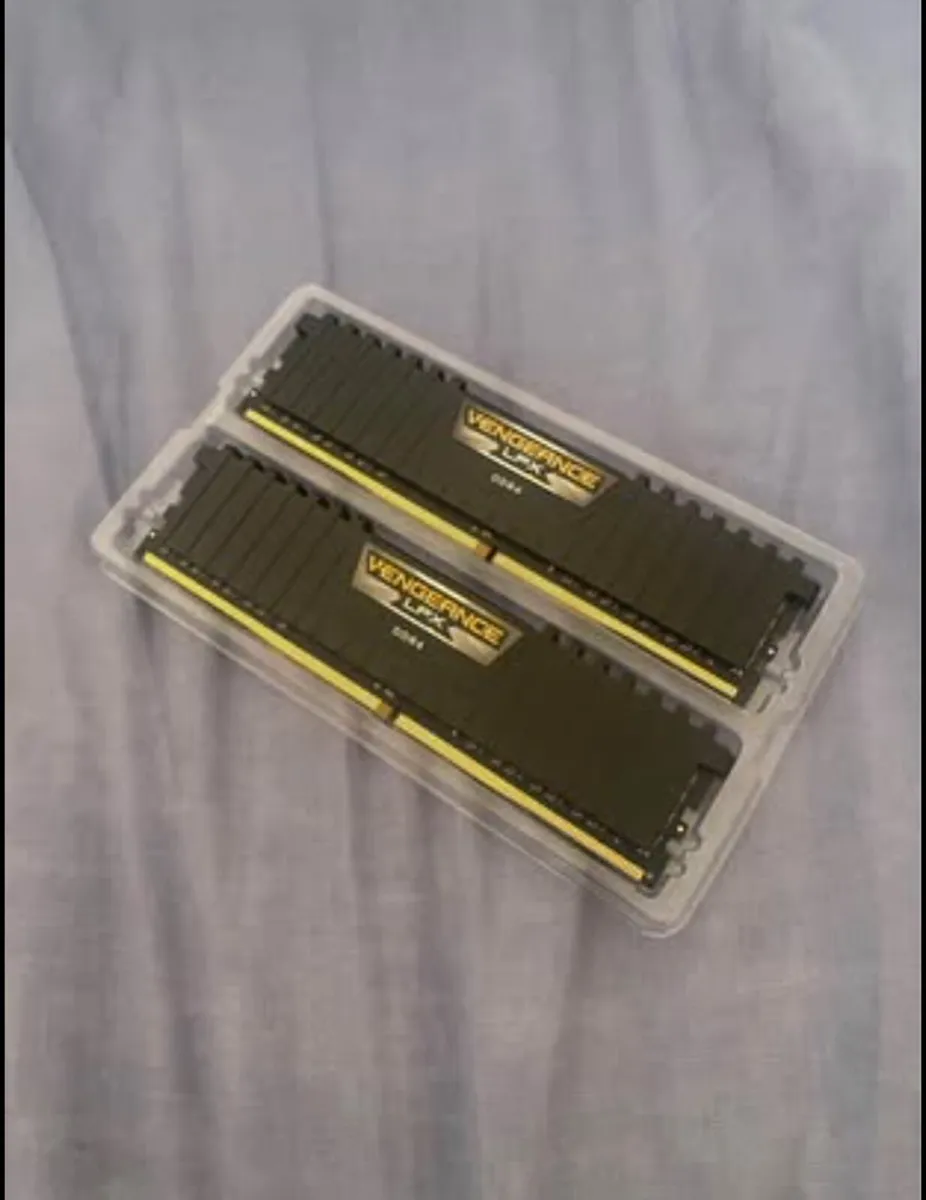 16gb ddr4 corsair ram