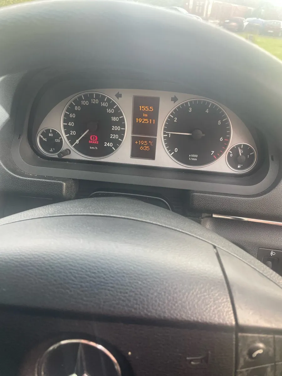 B Class Mercedes - Image 2