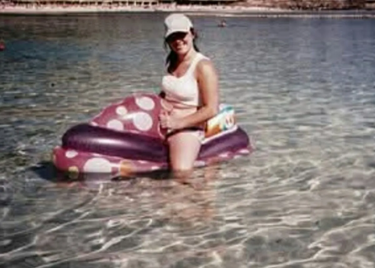 Mattel Barbie Inflatable Jet Ski - Image 1