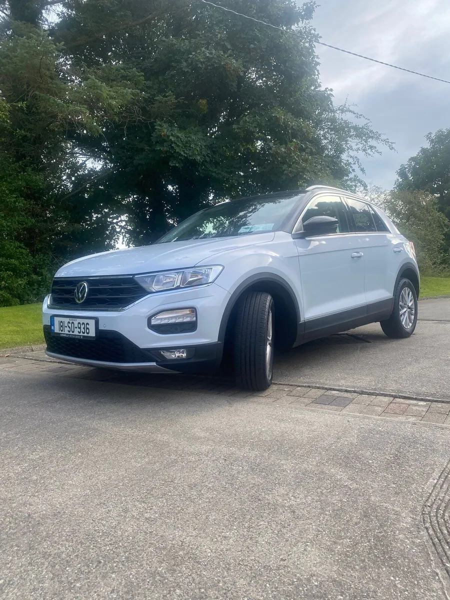 Volkswagen T-Roc Dsn 1.0 Tsi M6F 115hp White/Grey - Image 2