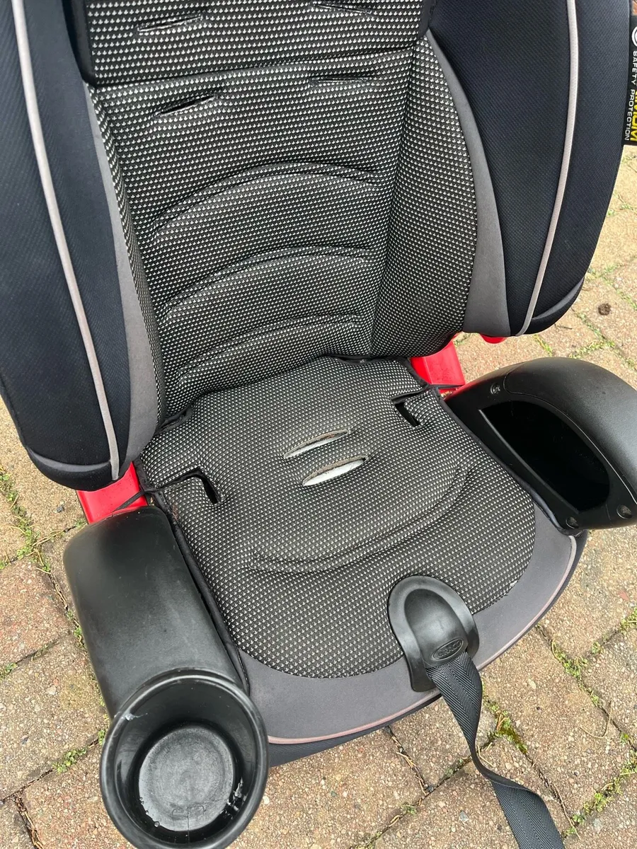 GRACO Car seat for age 4-9years - Image 3