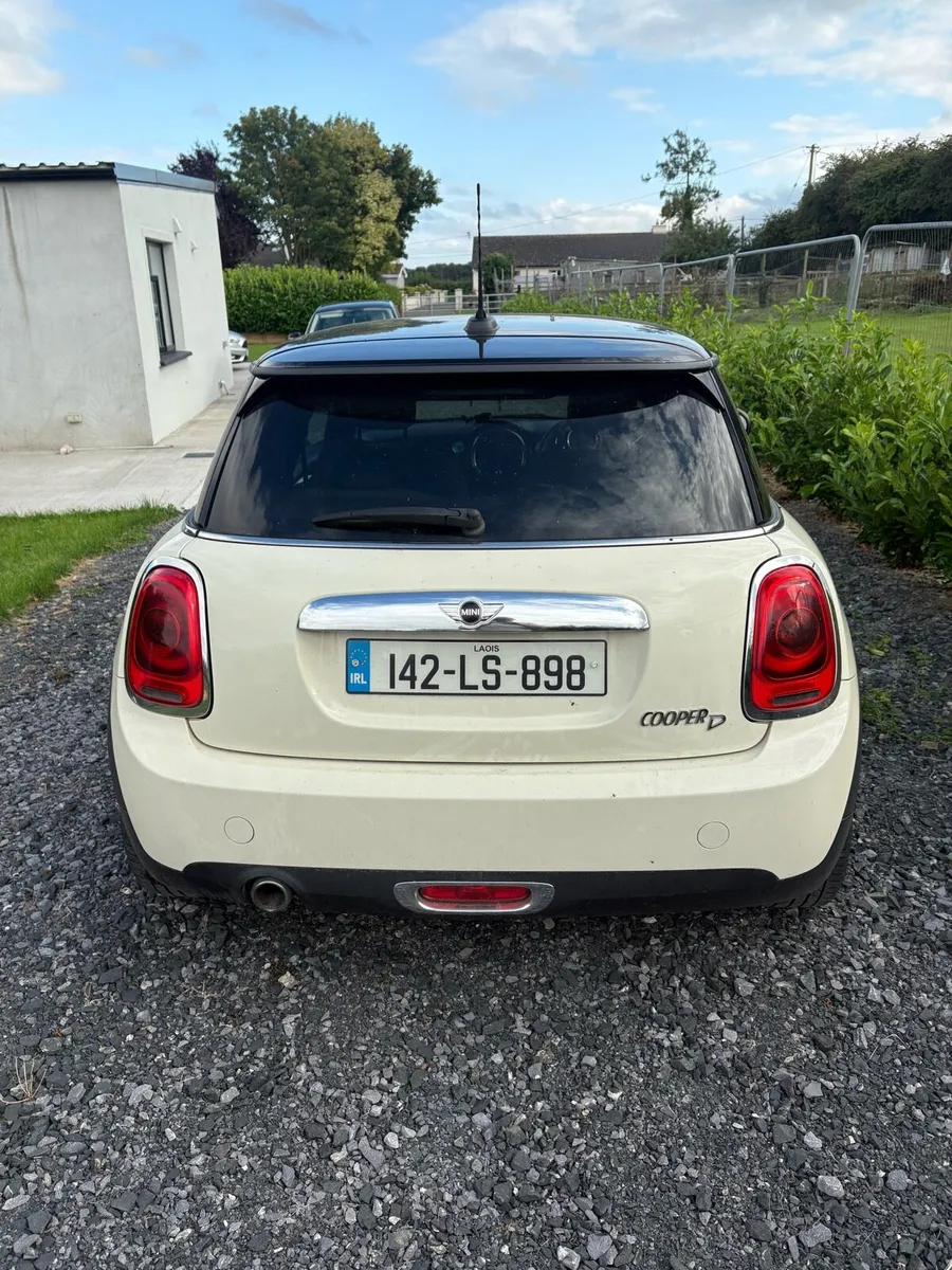 142 Mini Cooper D - Image 2