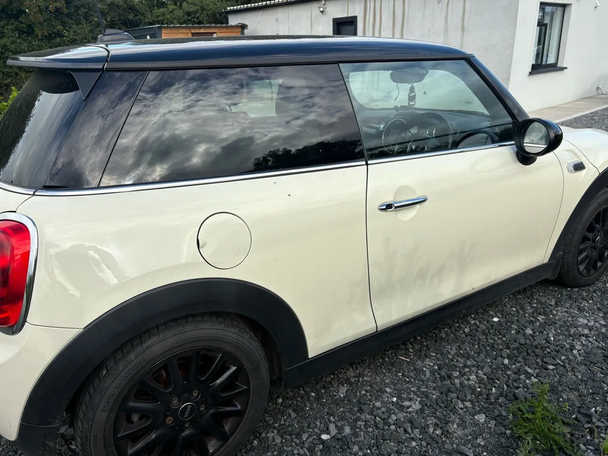 142 Mini Cooper D - Image 3