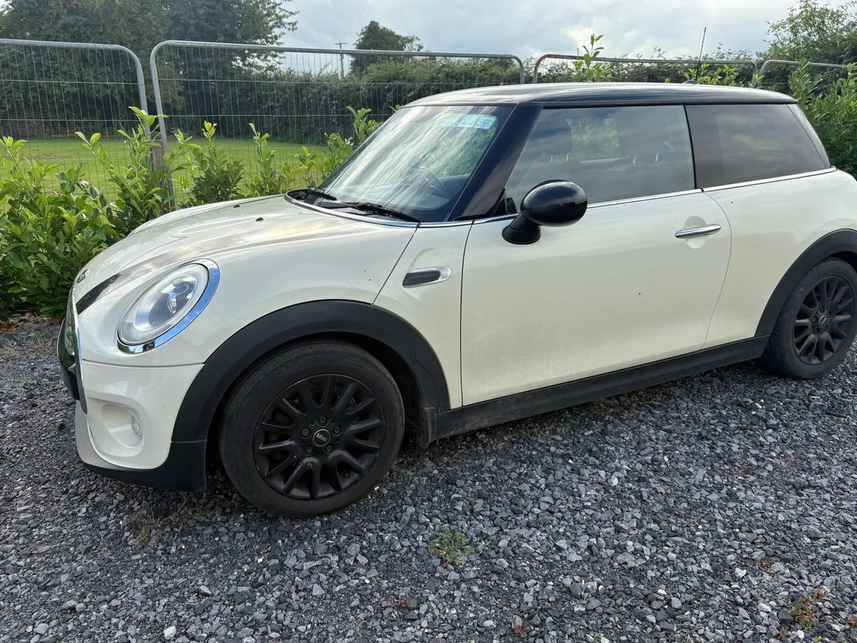 142 Mini Cooper D - Image 4