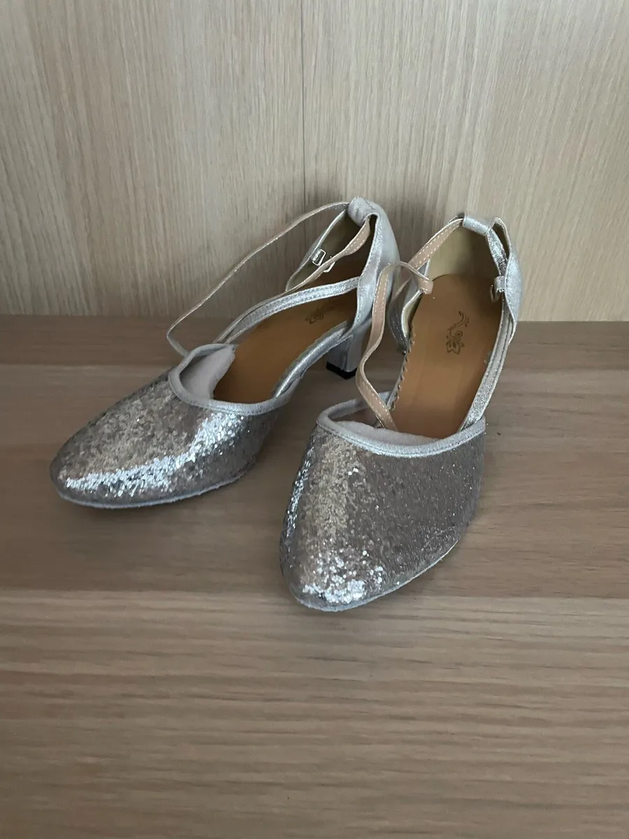 Sparkle heels (perfect for debs/ty ball) - Image 1