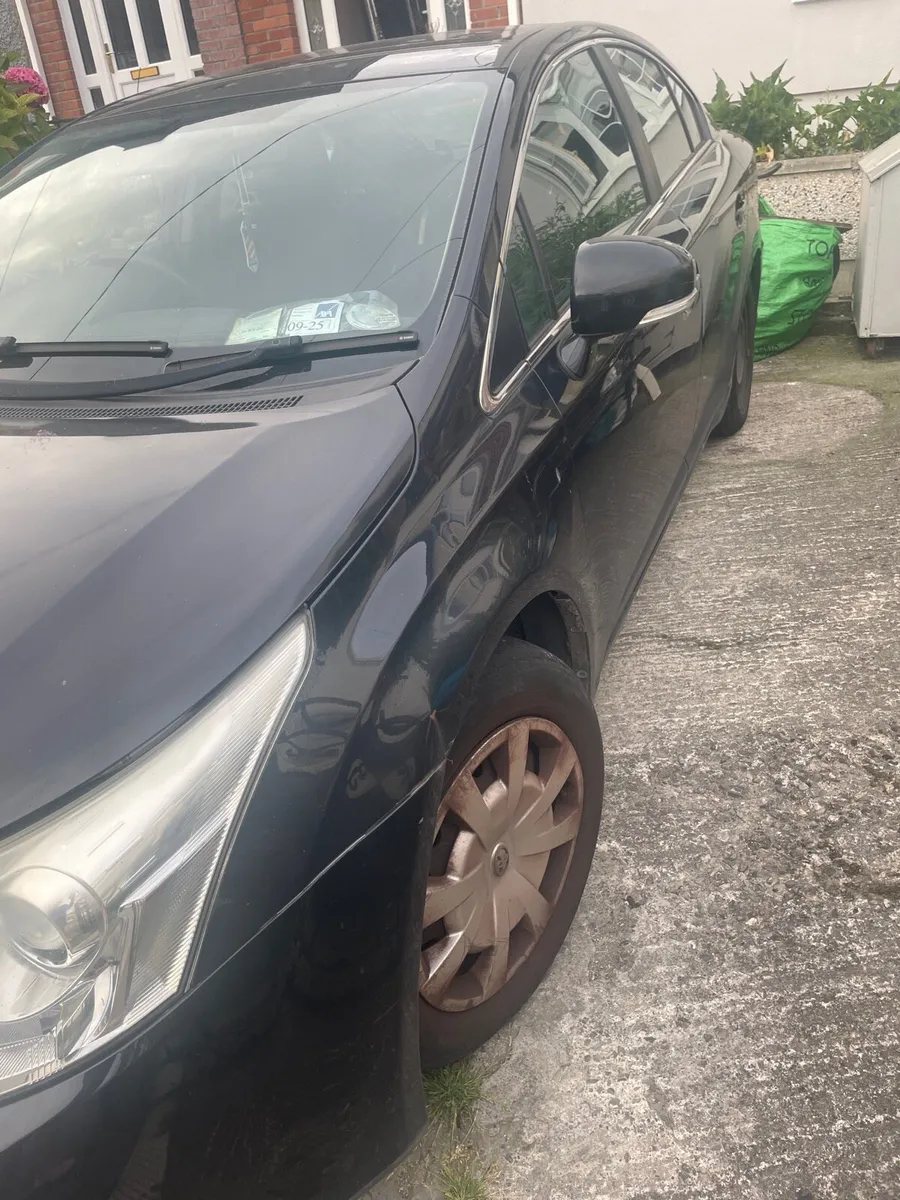 2010 Toyota avensis - Image 3