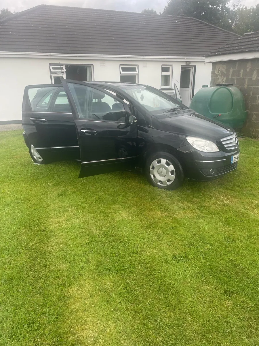B Class Mercedes - Image 1