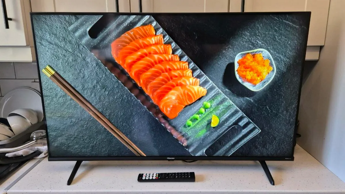 Hisense 43 inches Smart TV 4K - Image 3