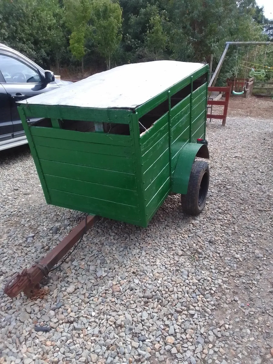 Trailer