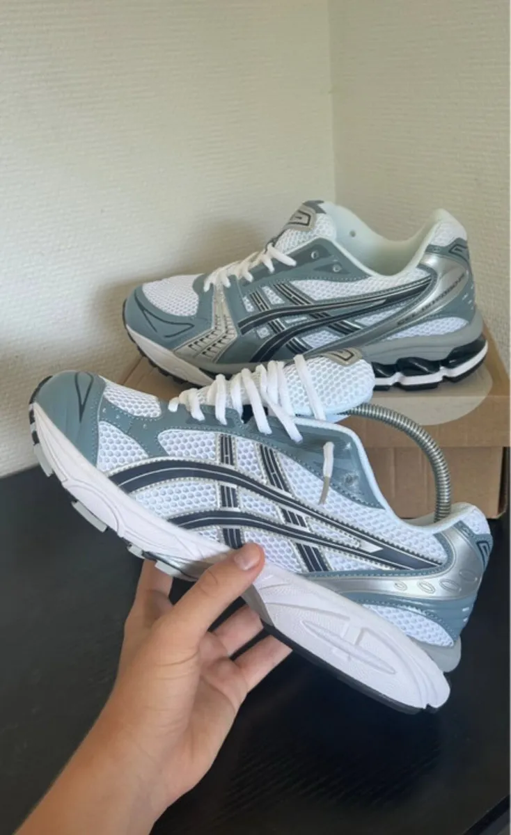 ASICS Gel Kayano 14 - Image 3