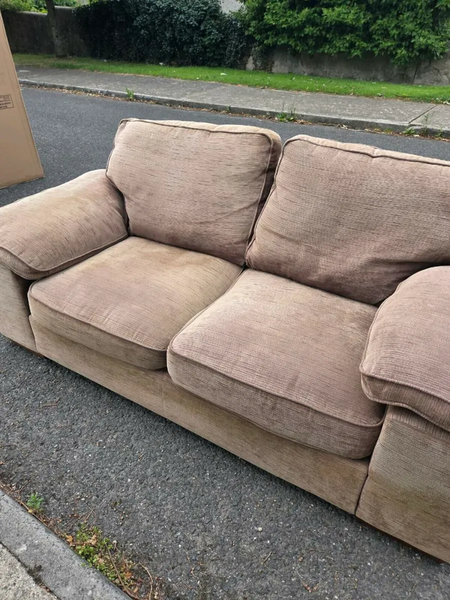 Sofa removal service - Image 2