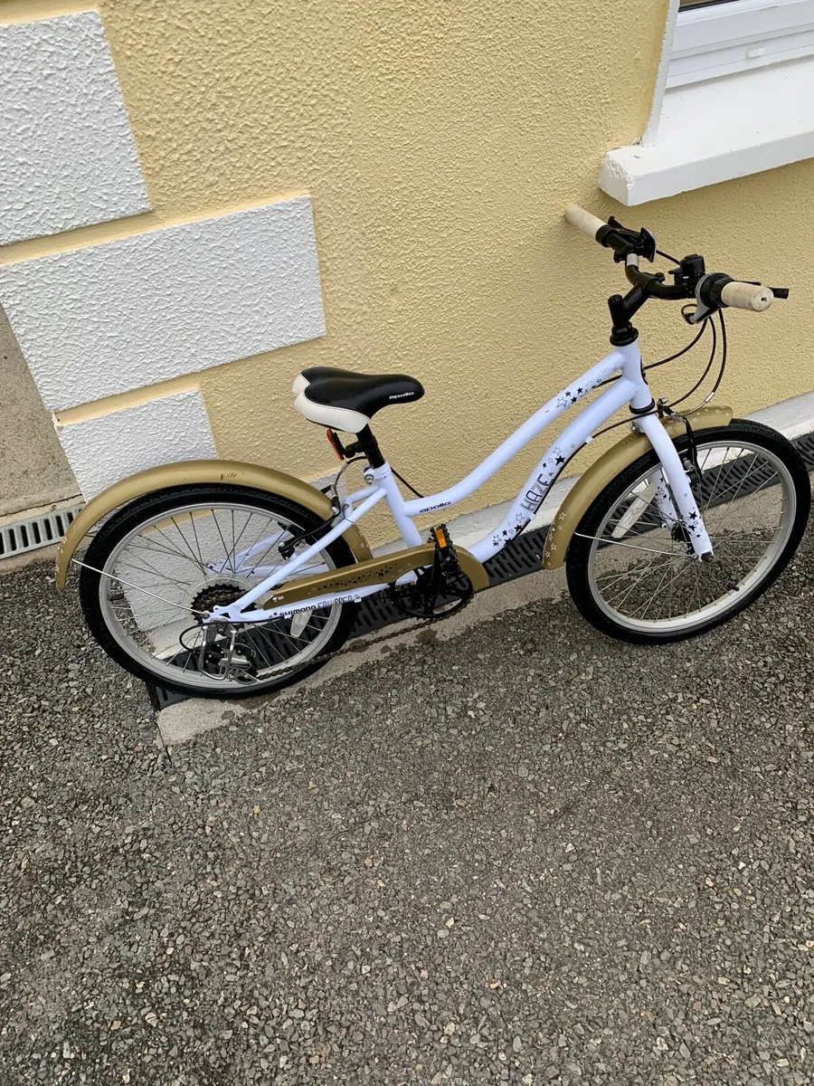 Girls Bike - Image 1