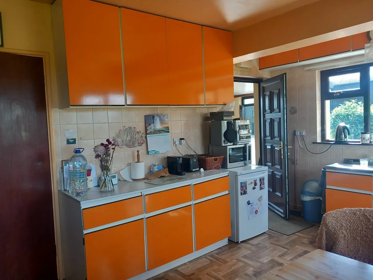 1970's original Kitchen - Image 1