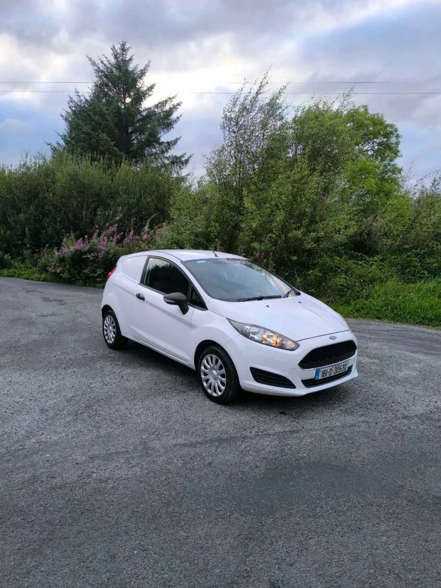 Ford fiesta van - Image 1