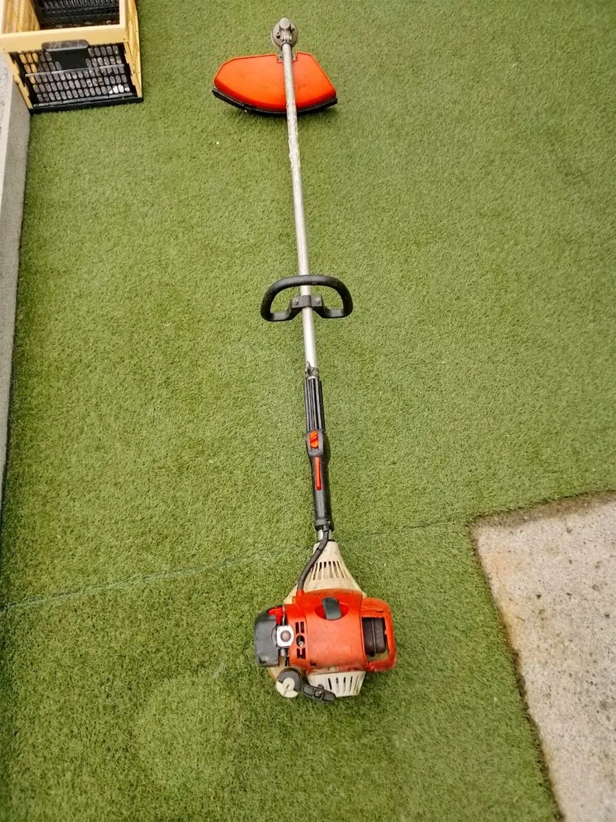 Brush cutter - Image 1