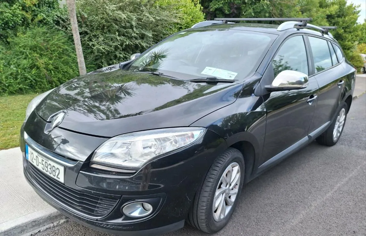 RENAULT Megane Tourer.  €3000 BARGAIN ! FRESH NCT. - Image 1