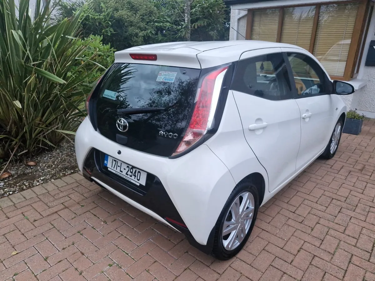Toyota Aygo 2017 - Image 2