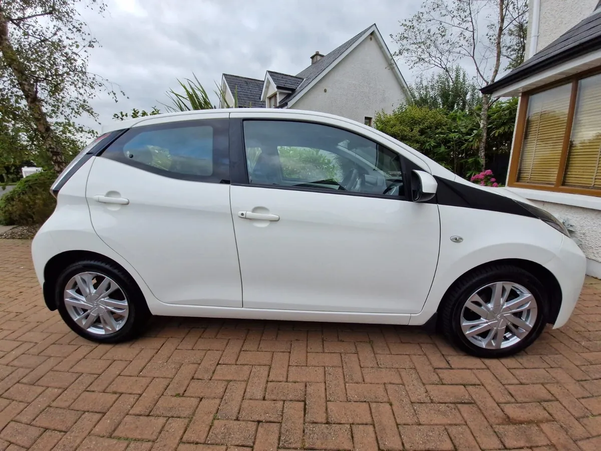 Toyota Aygo 2017 - Image 3