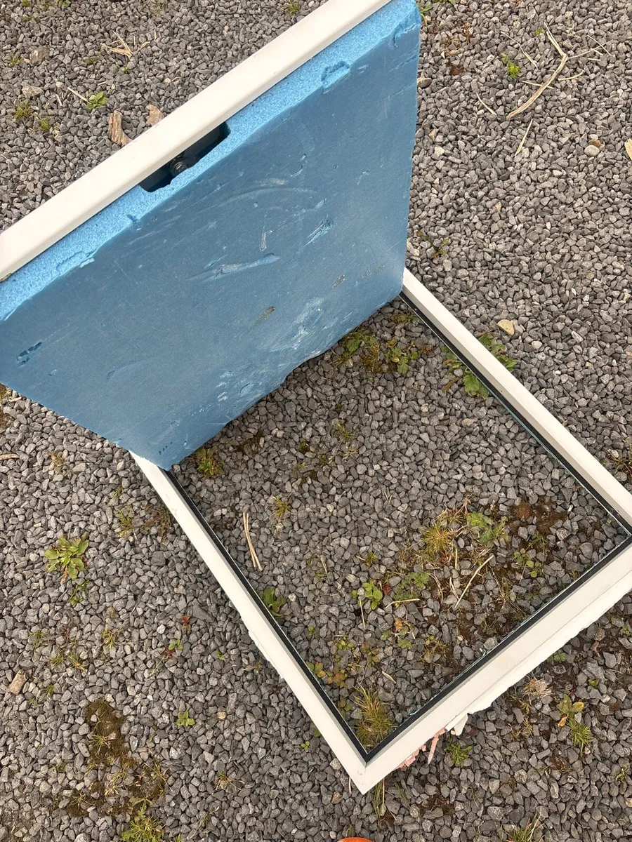 Loft ladder and access hatch - Image 2