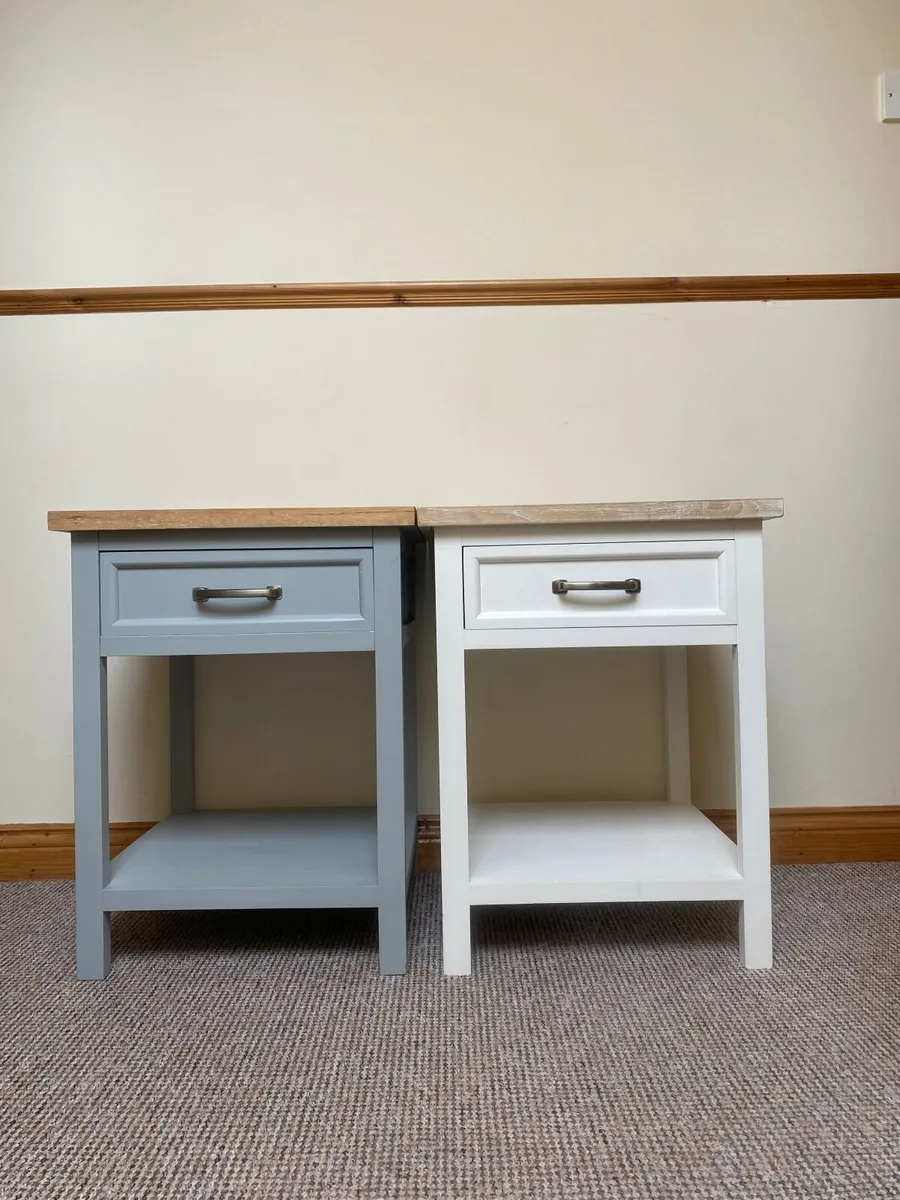 Bedroom Set: Swan Bed & Set of Wooden Bedside Tabl - Image 2
