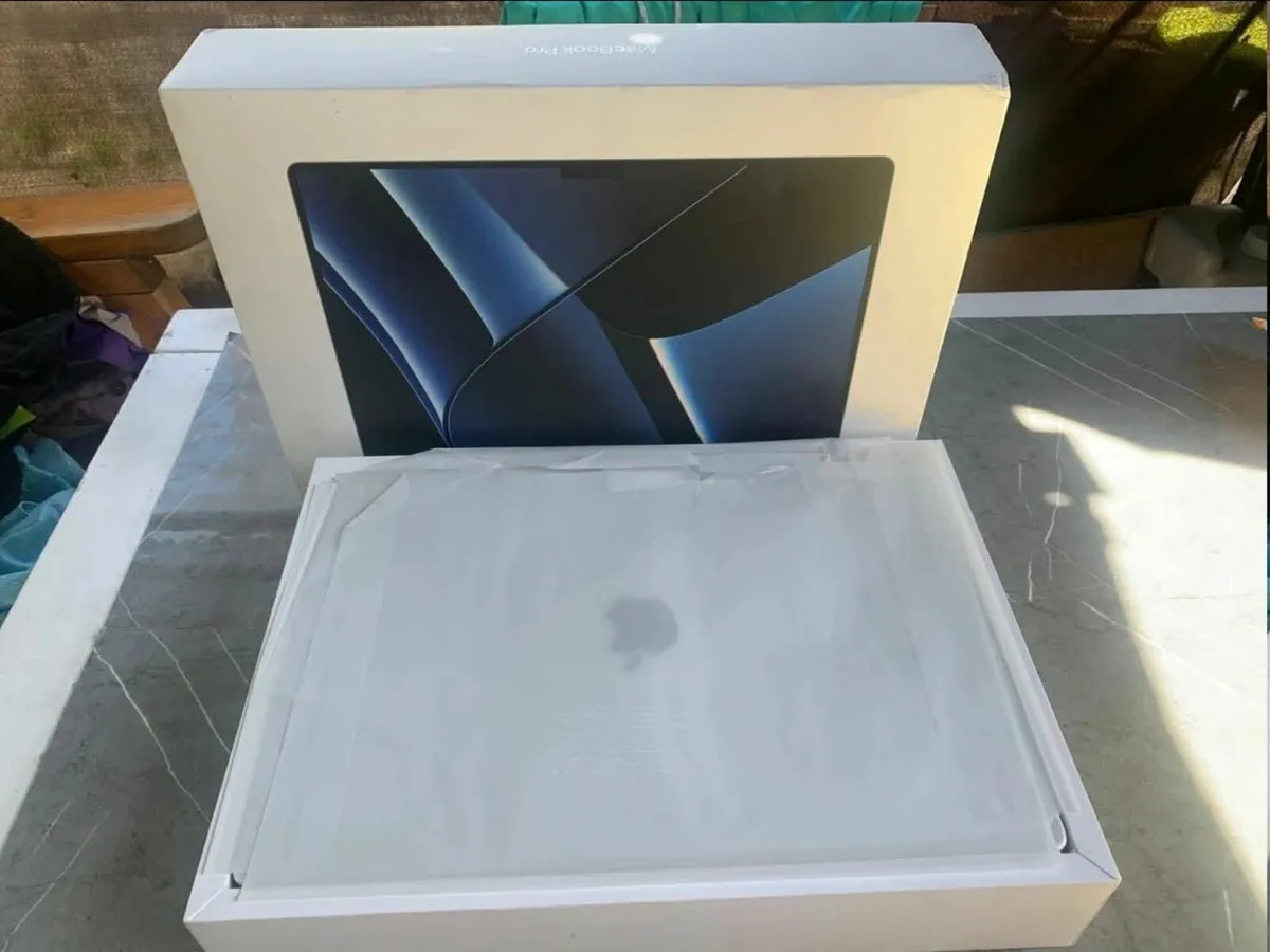 Apple MacBook Pro 16inch 2023 - Image 1