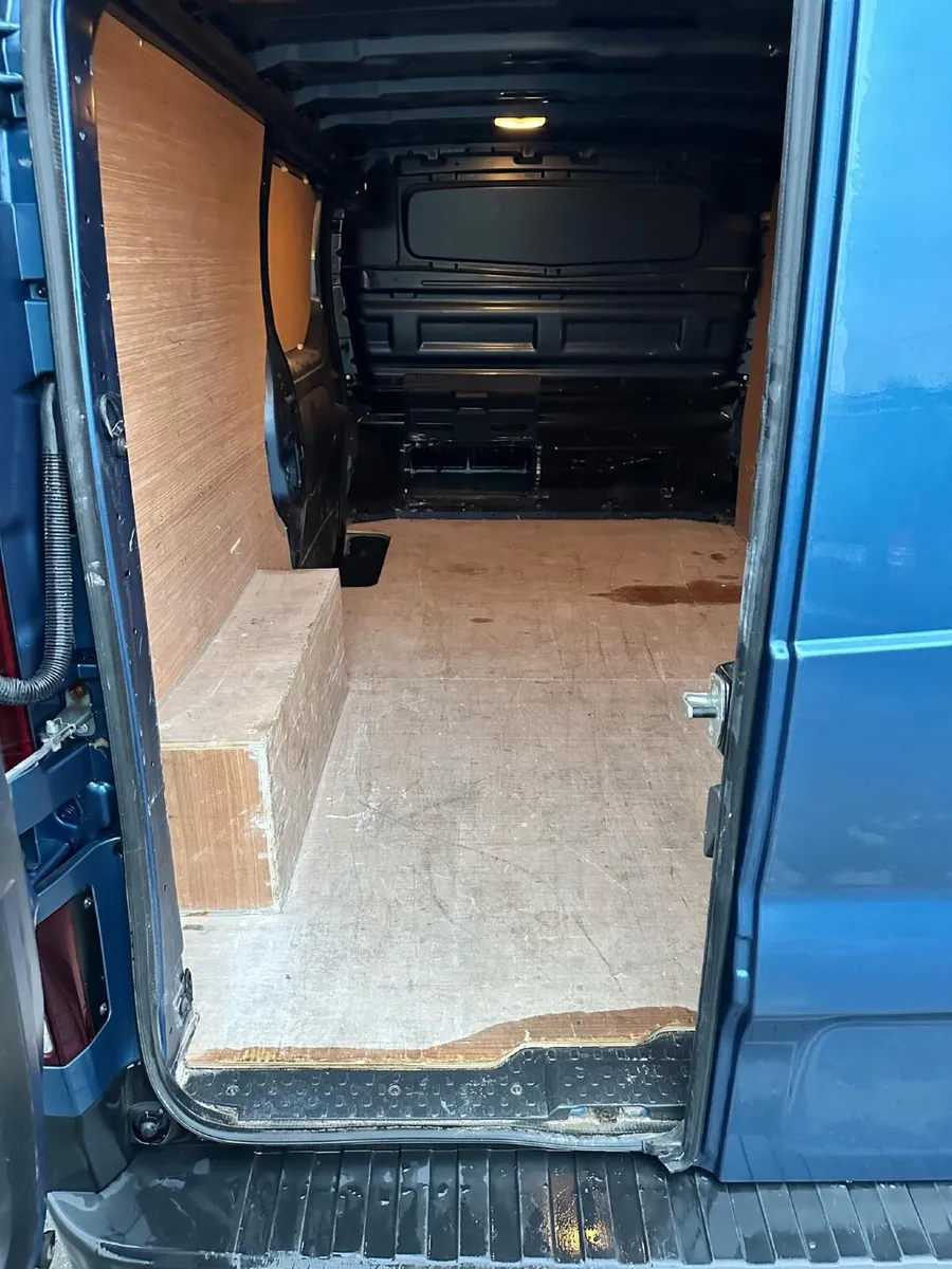 Renault Trafic 2020 - Image 3