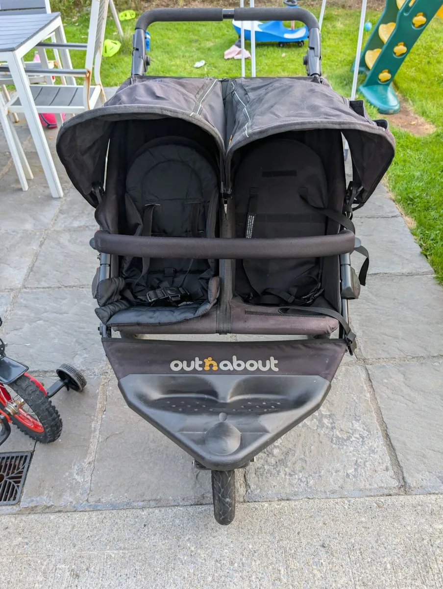 Out and about double buggy - Image 1