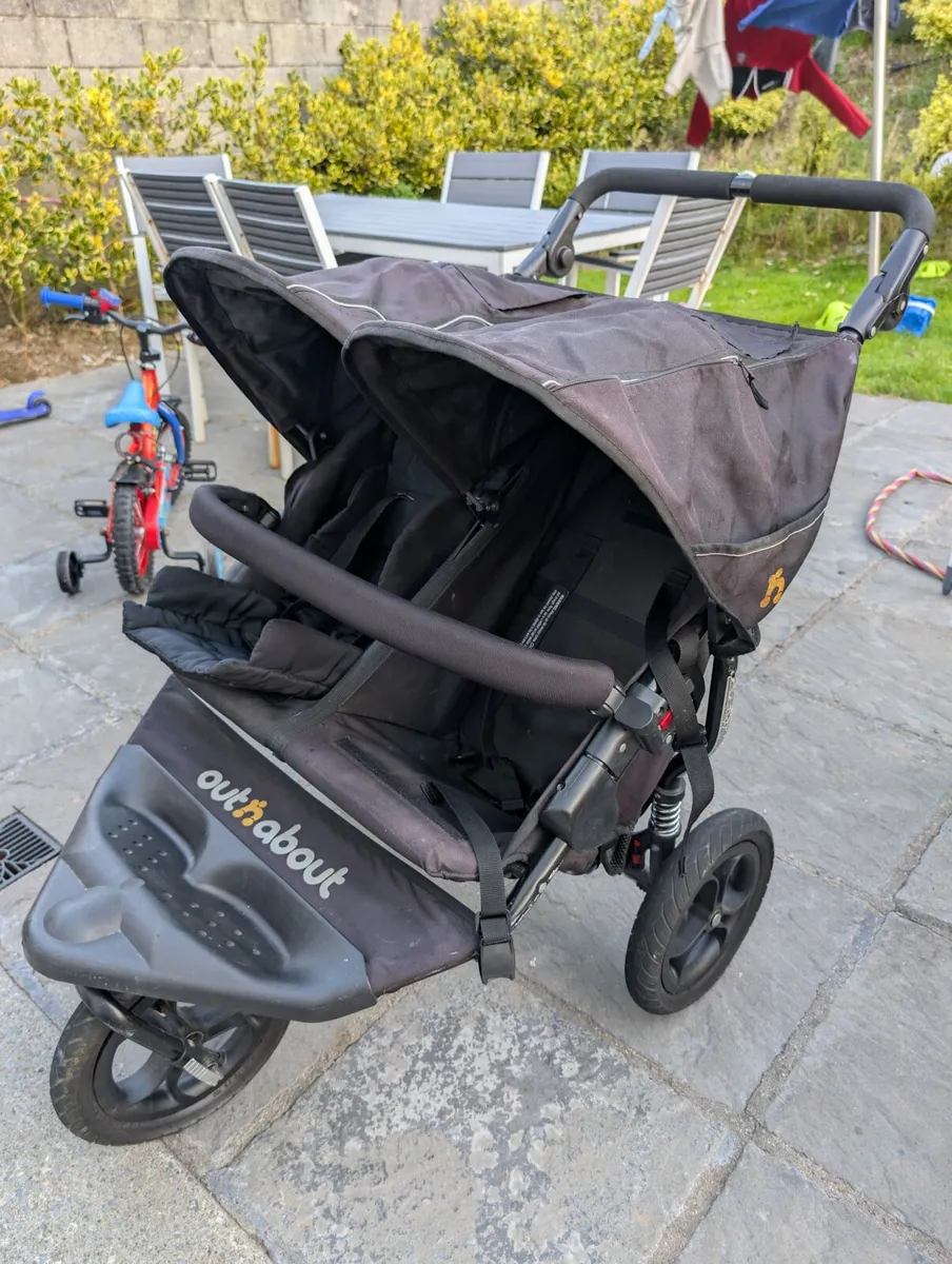 Out and about double buggy - Image 4