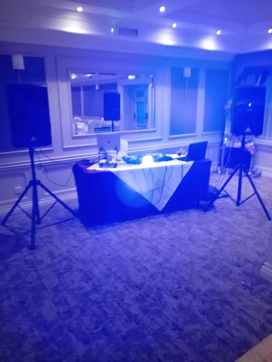 DJ SET Up, Mobile Disco - Image 1