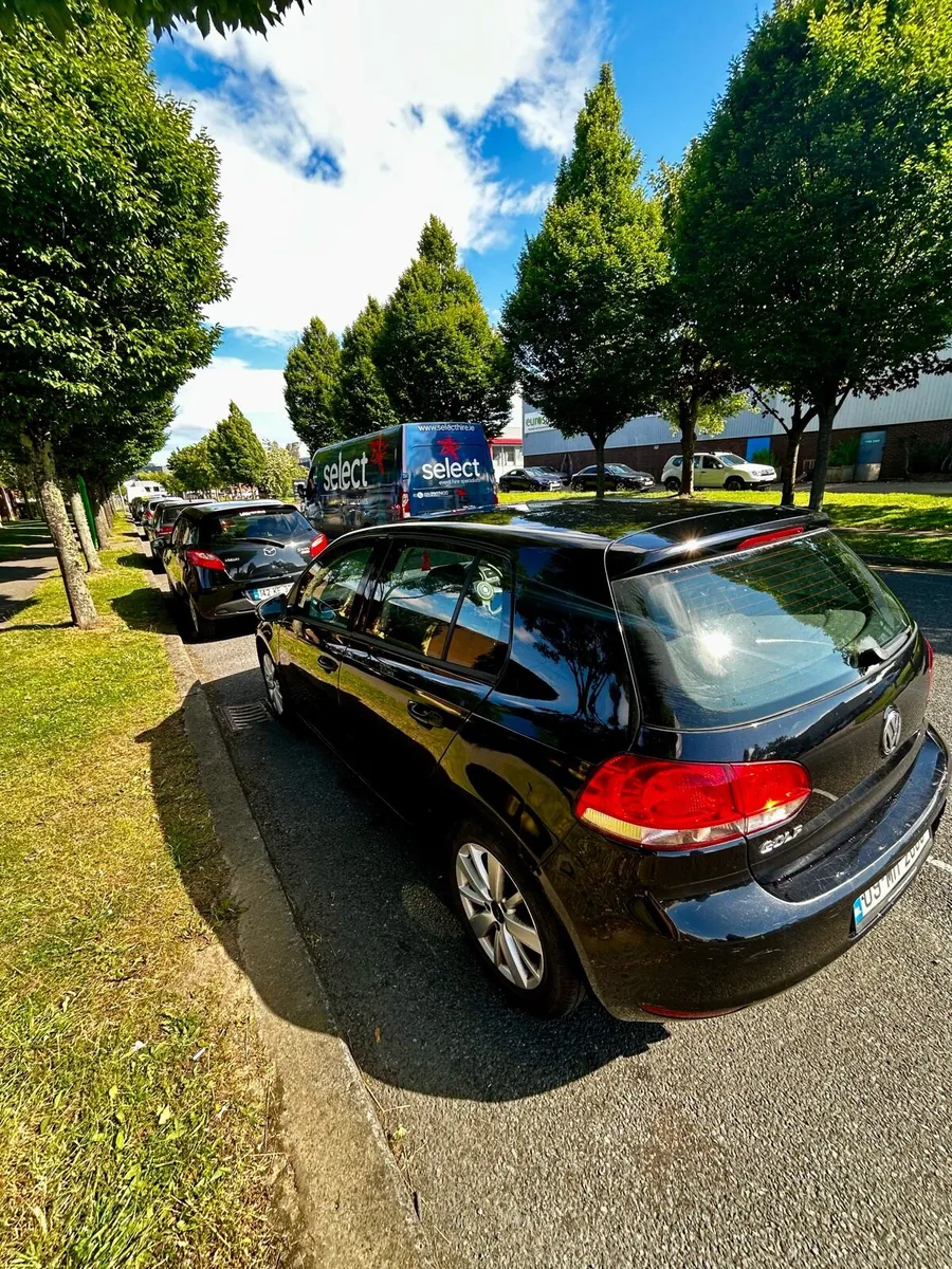 Volkswagen Golf 2.0L - Image 4