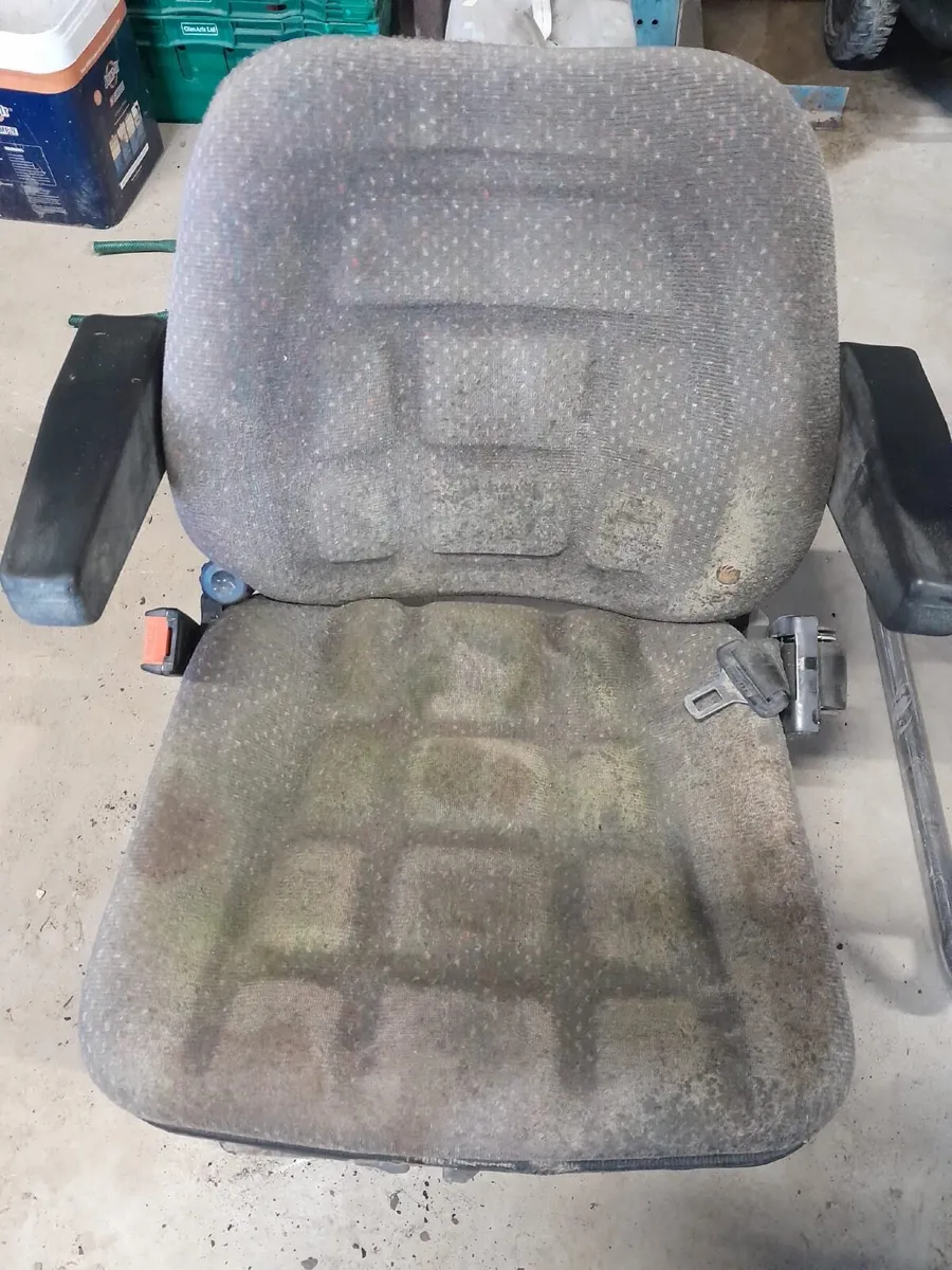 Tractor Seat - Image 2