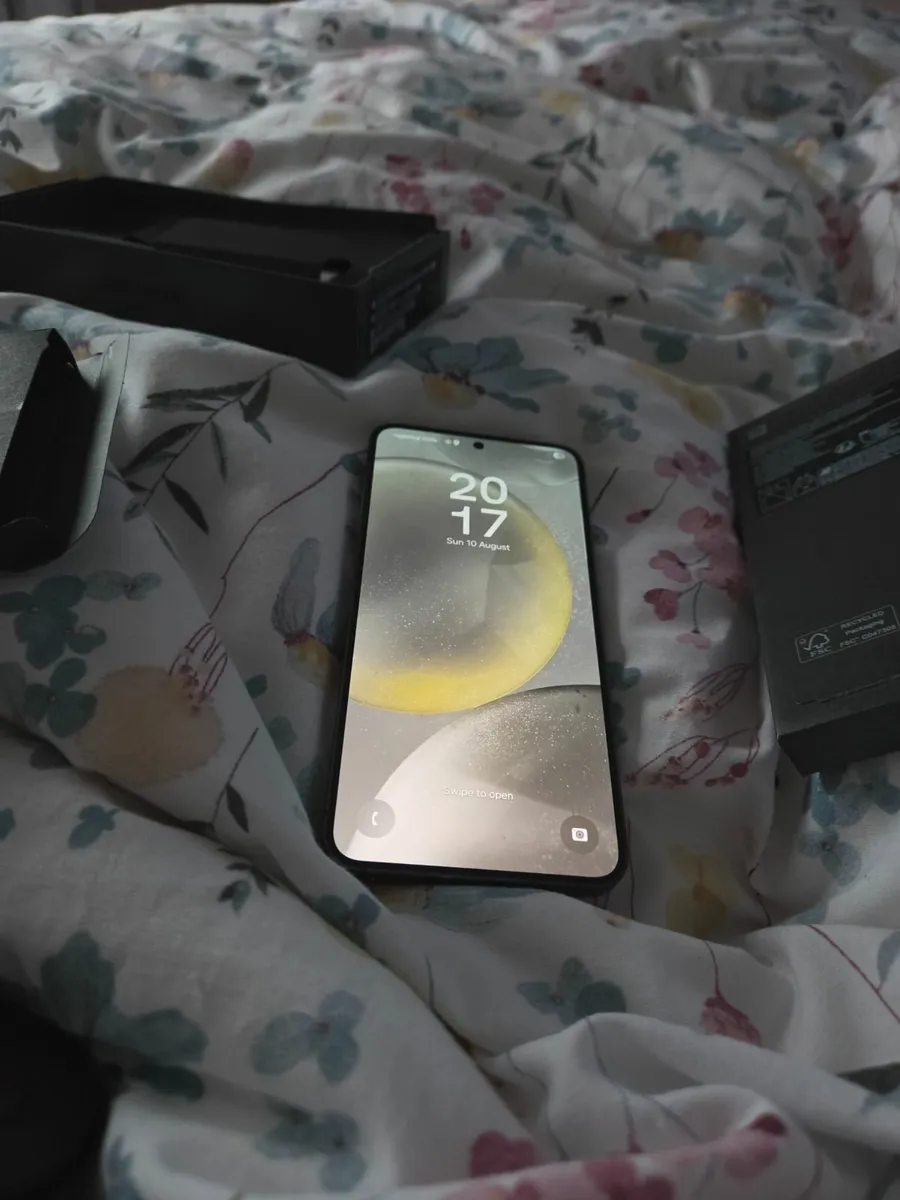Samsung s24