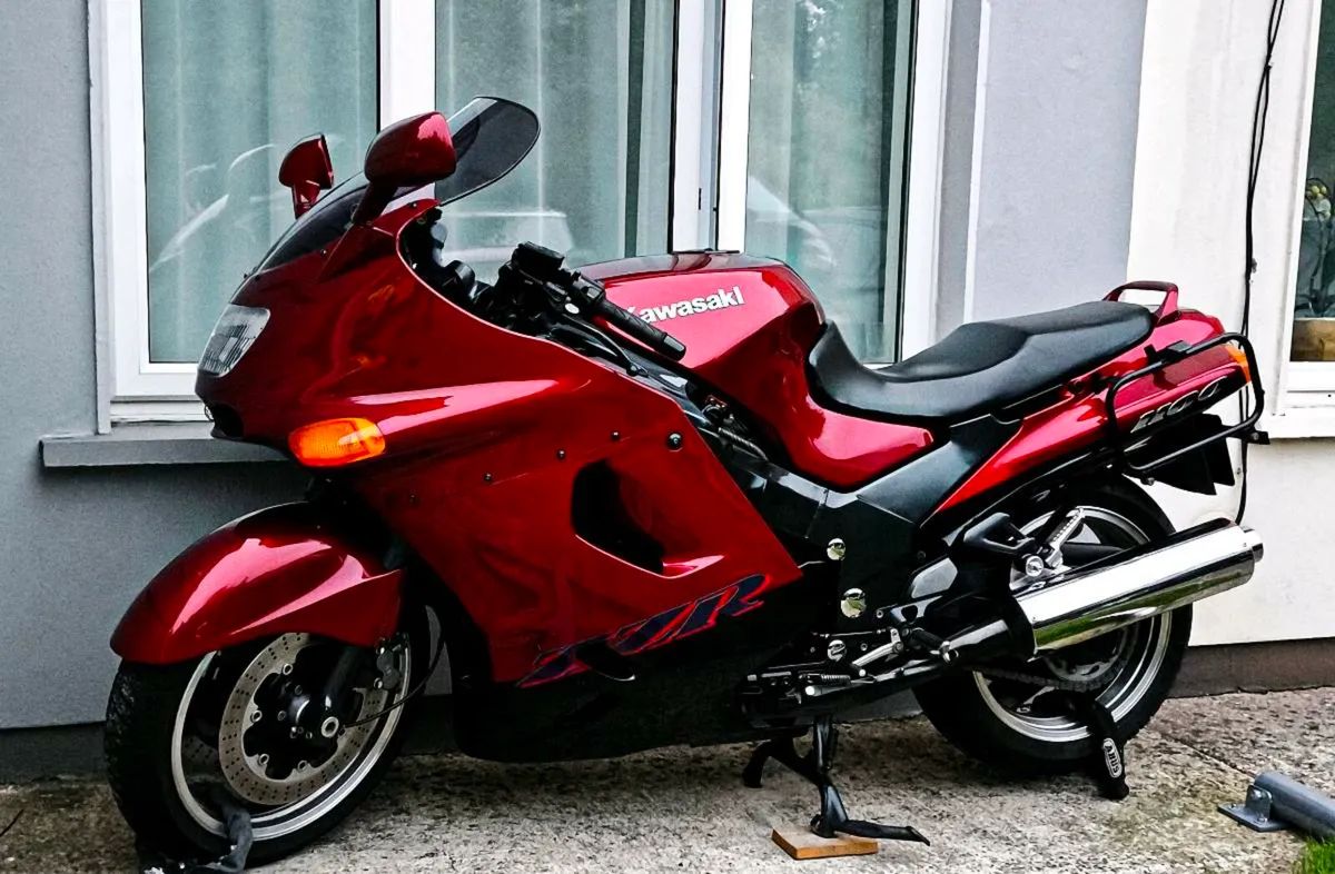 Kawasaki Zzr 1100 - Image 4