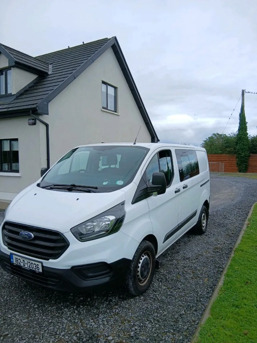 Ford Transit custom crew cab - Image 2