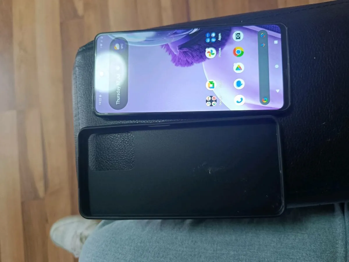 Hmd phone - Image 3